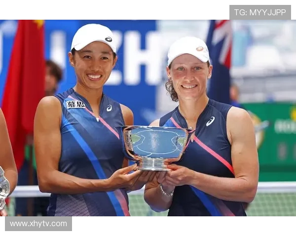 郭涵煜穆拉德诺维奇携手夺首冠